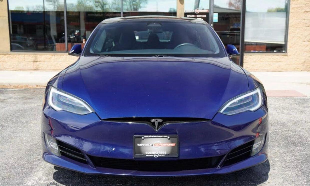 Tesla Model 3 2018 rental in Philadelphia - 6HqbYM2vRqq1O5wqQCGJsQ.1242x745