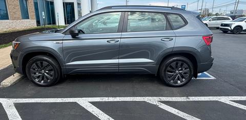 Volkswagen Taos 2024