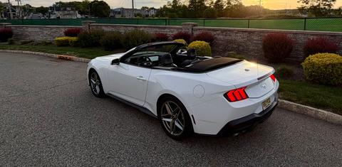 Ford Mustang 2024