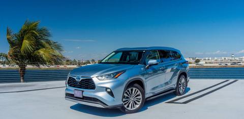 Toyota Highlander Hybrid 2021