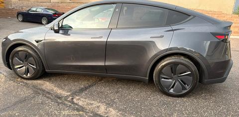 Tesla Model Y 2026