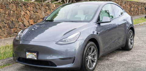 Tesla Model Y 2025