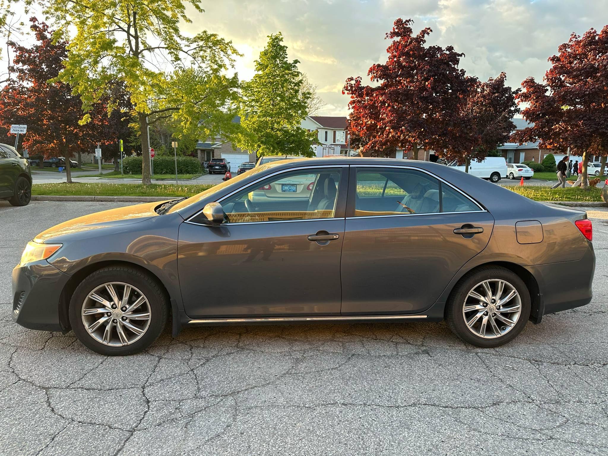 Toyota Camry 2014 à 