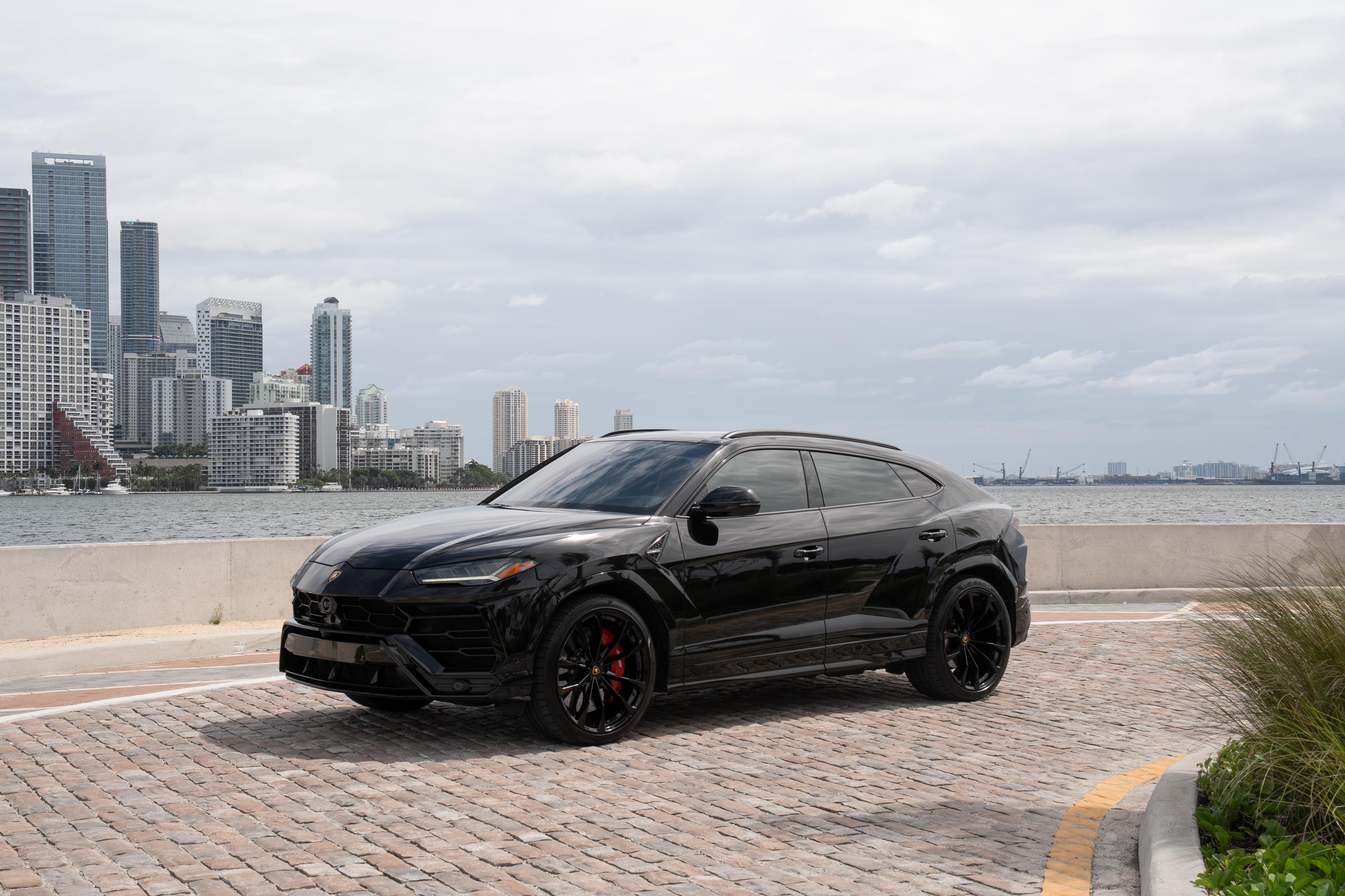 Lamborghini Urus 2022 in Miami, FL