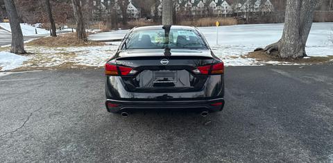 Nissan Altima 2025