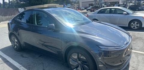 Tesla Model Y 2026
