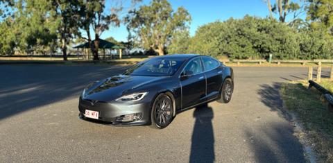 Tesla MODEL S 2018