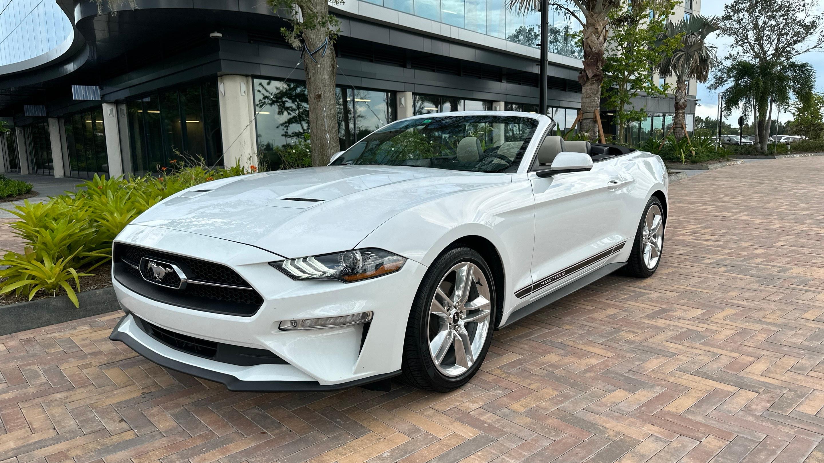 Ford Mustang 2021 in Orlando, FL