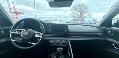 Hyundai Elantra 2022