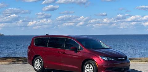 Chrysler Voyager 2022