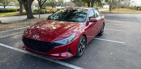 Hyundai Elantra 2023