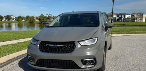 Chrysler Pacifica 2023