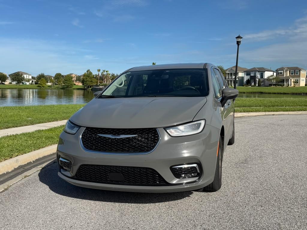 Chrysler Pacifica 2023 in Kissimmee, FL