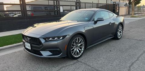 Ford Mustang 2024