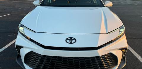 Toyota Camry Hybrid 2025