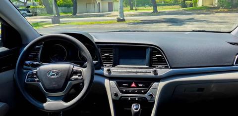 Hyundai Elantra 2017