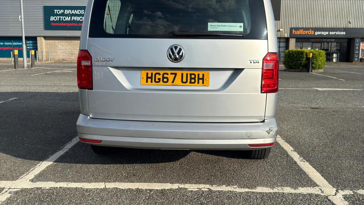Volkswagen Caddy Maxi Life 2018 in Chatham, England