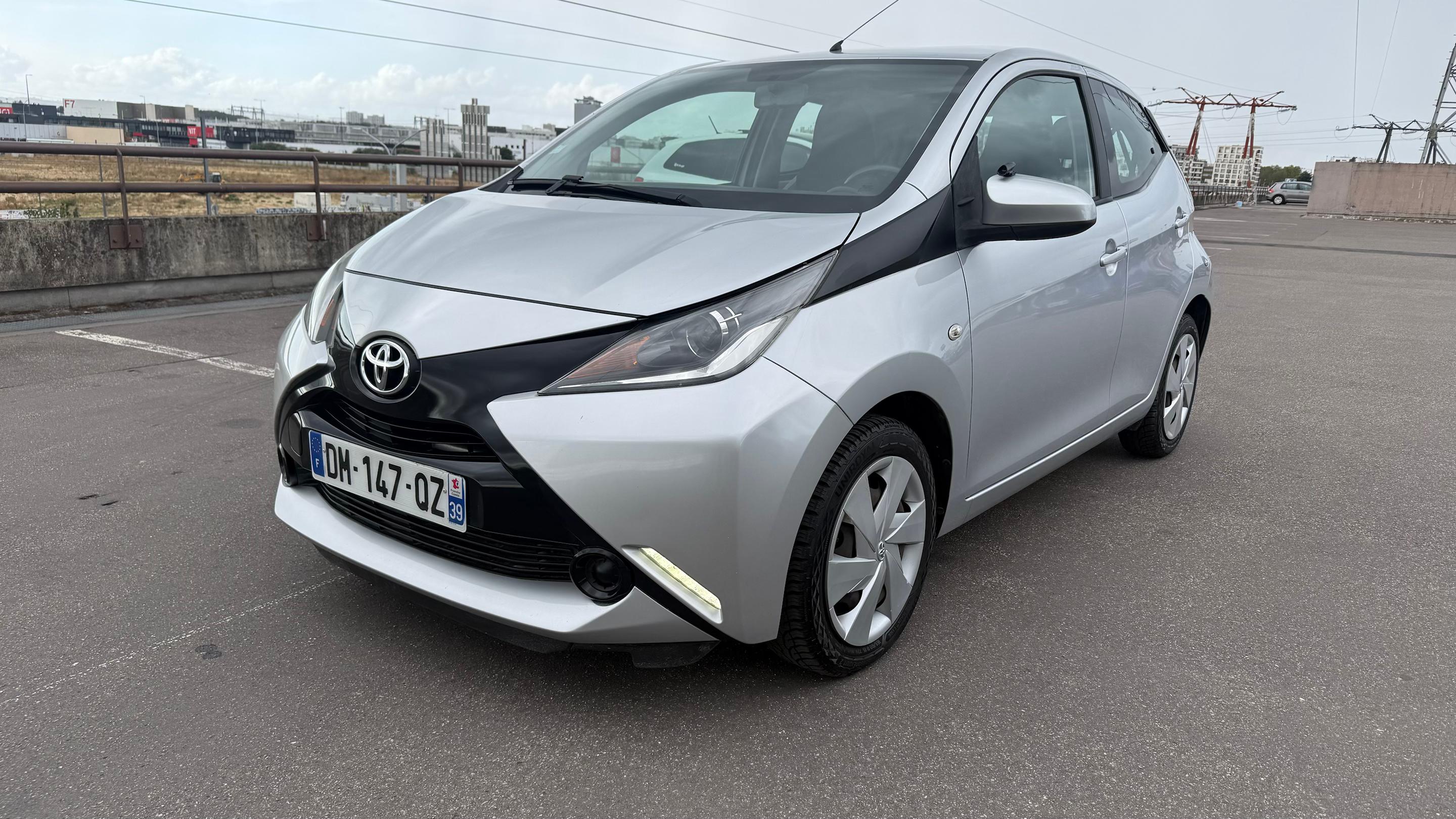 Toyota AYGO 2014 in Thiais