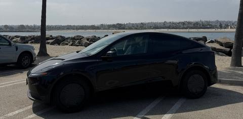 Tesla Model Y 2026