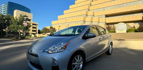 Toyota Prius c 2013