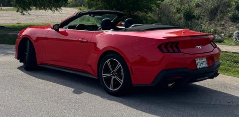 Ford Mustang 2025