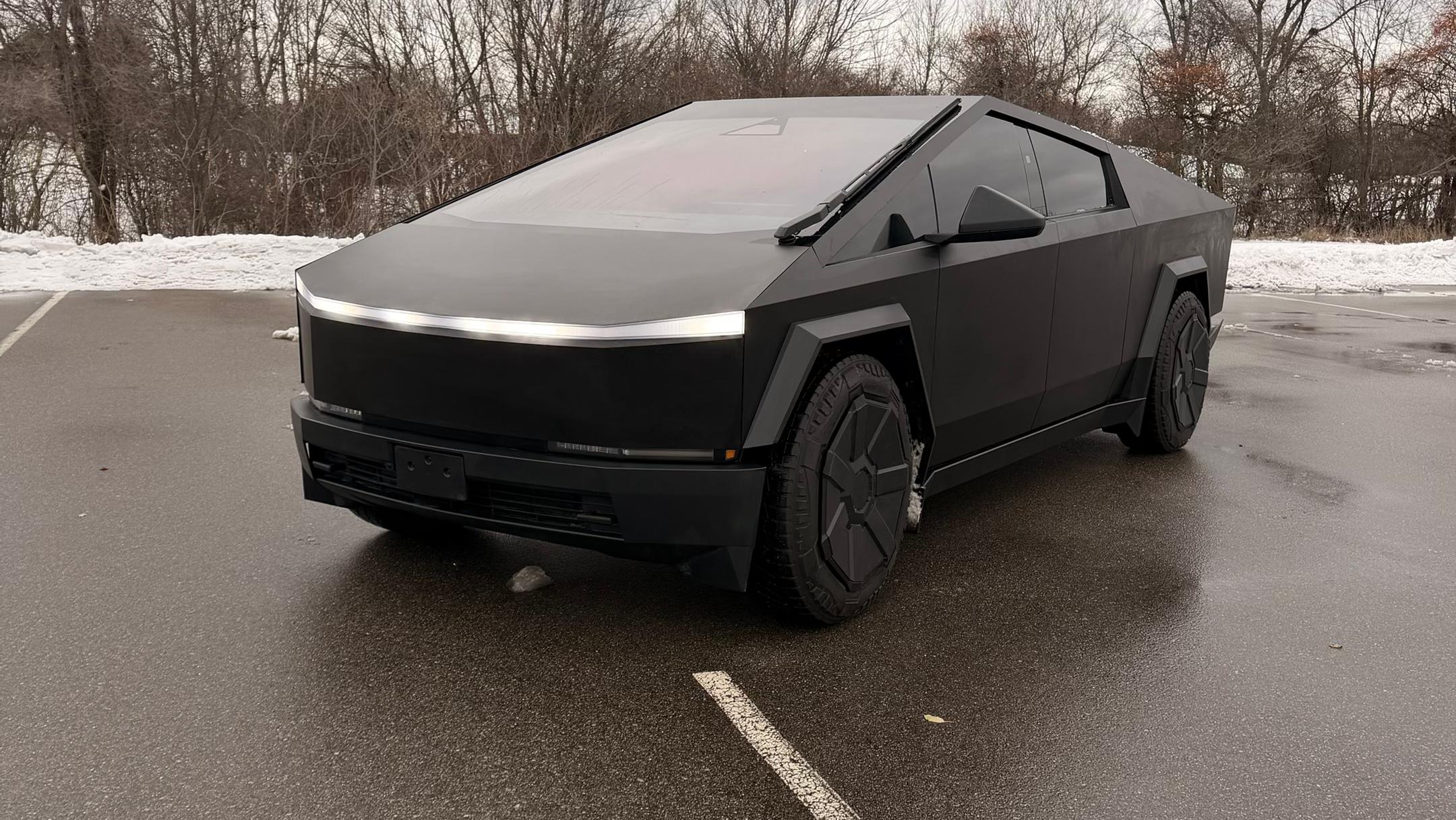 Tesla Cybertruck 2024 in 