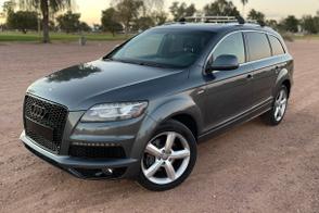 Audi Q7 car