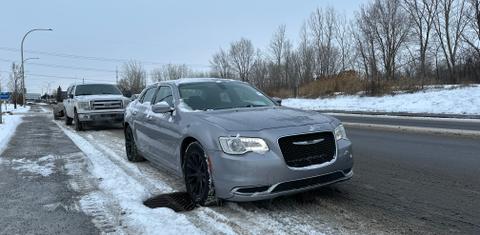 Chrysler 300 2016