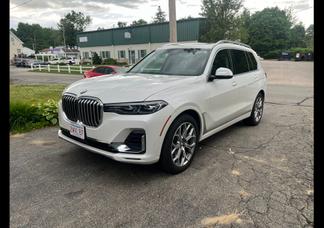 BMW X7 car