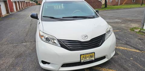 Toyota Sienna 2013