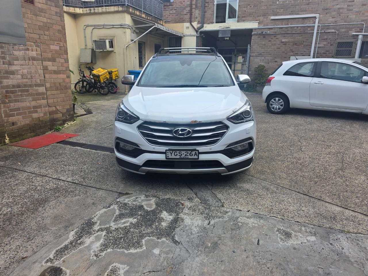 Hyundai SANTA FE 2016 in Chippendale