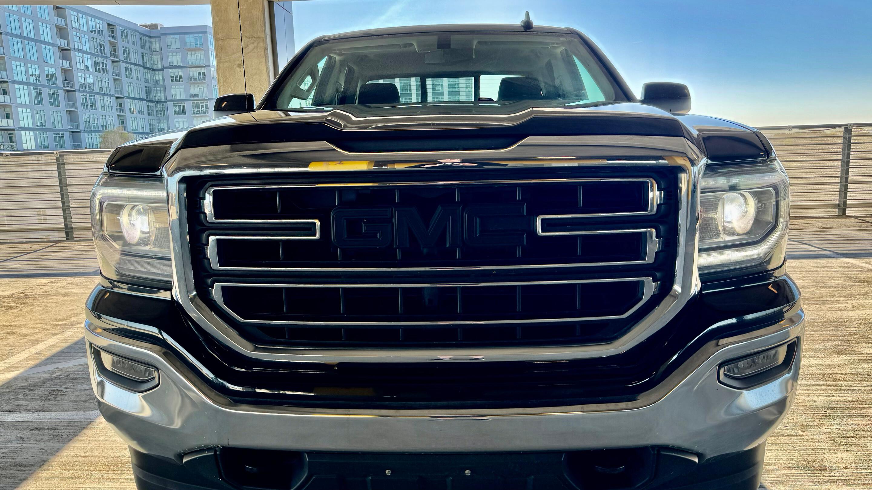 GMC Sierra 1500 2018 in 