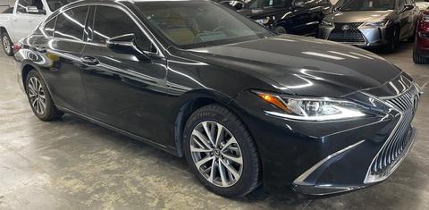 Lexus ES 2022