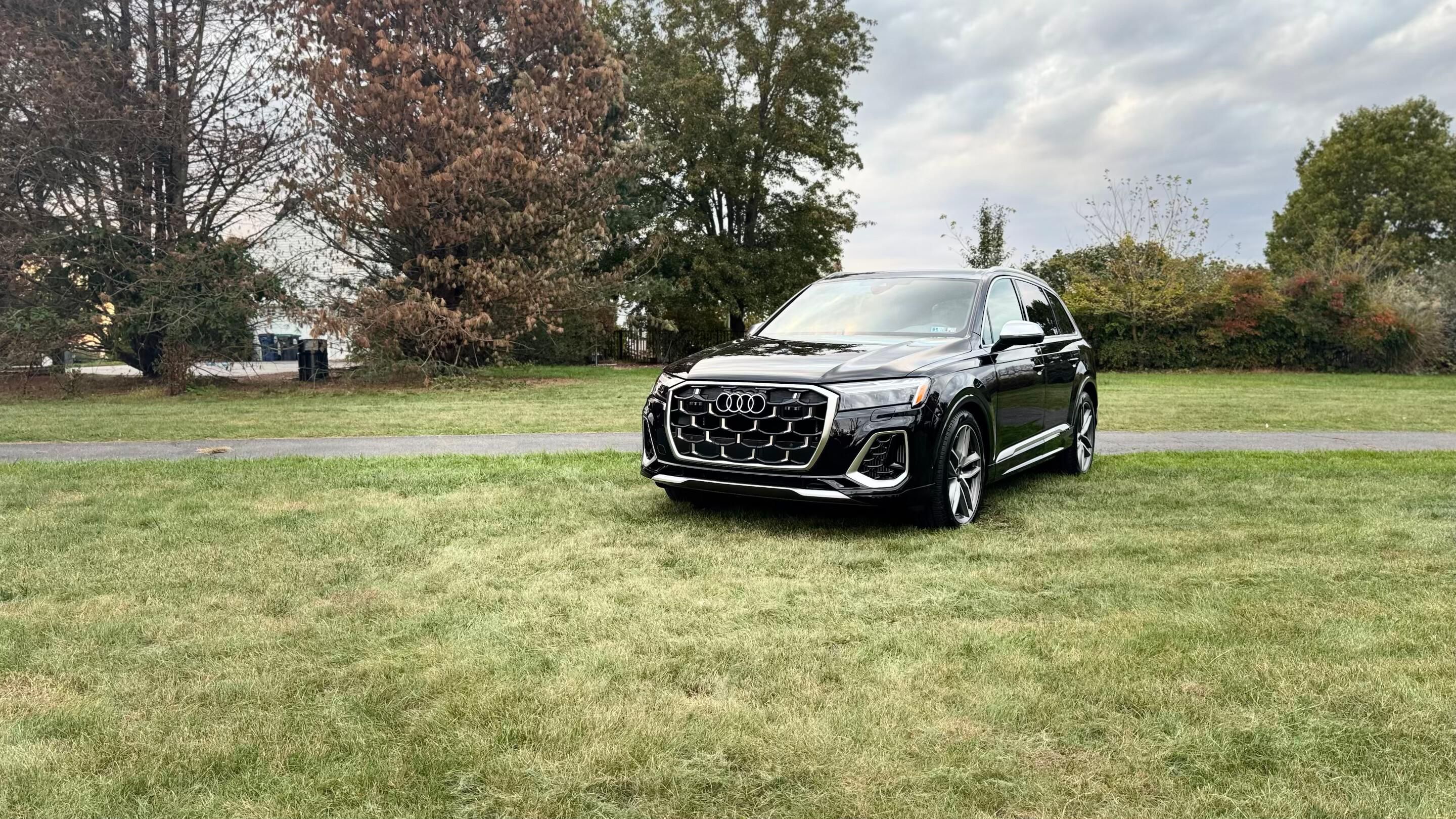 Audi SQ7 2025 in 