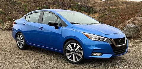 Nissan Versa 2021