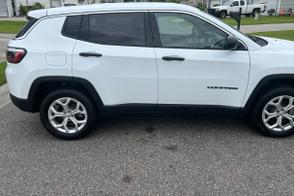 Jeep Compass car