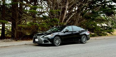 Lexus ES 2022