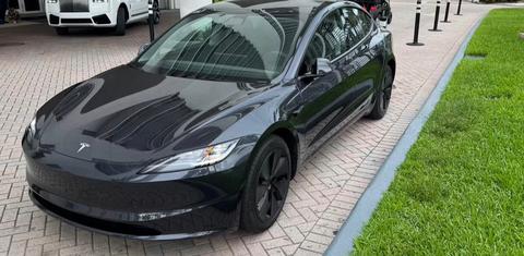 Tesla Model 3 2026