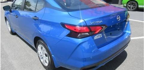 Nissan Versa 2024