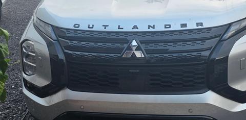 Mitsubishi Outlander Plug-In Hybrid 2025