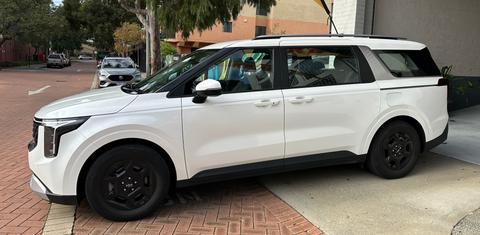Kia CARNIVAL 2025