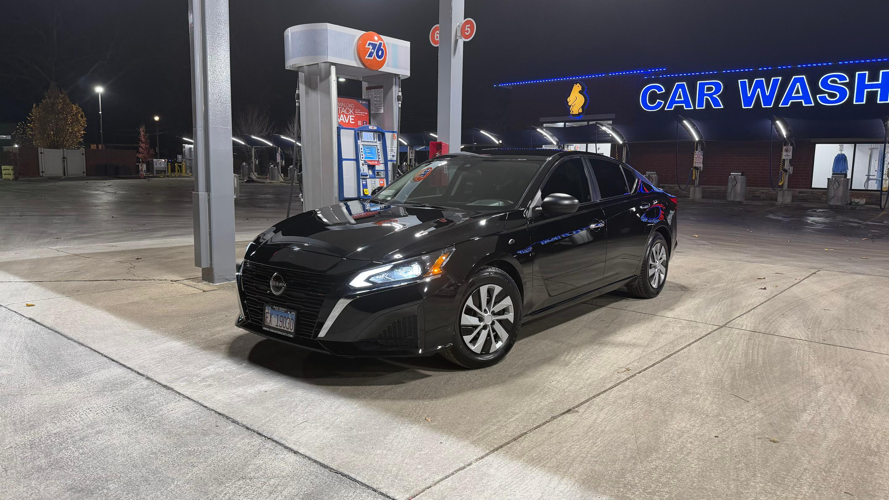 Nissan Altima 2023 in Chicago, IL