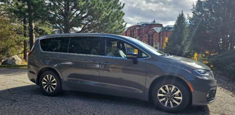 Chrysler Pacifica 2025