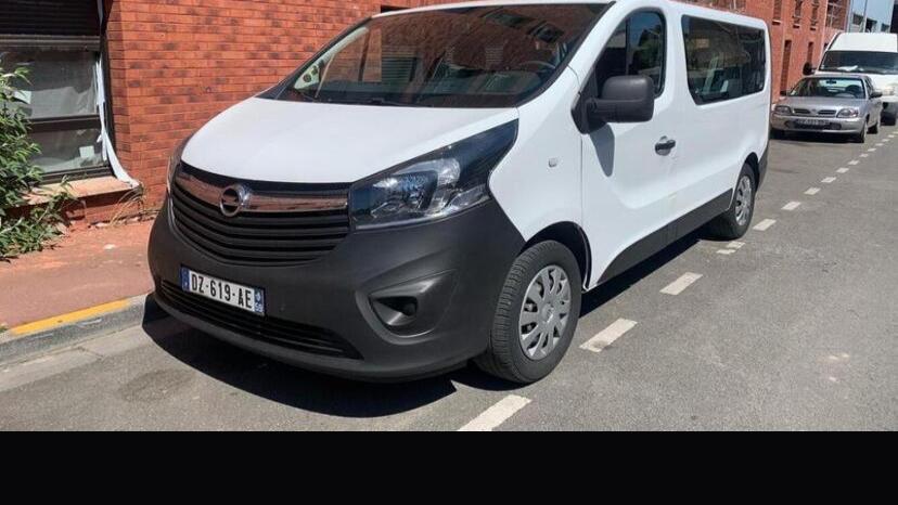 Opel VIVARO 2016 à Lyon