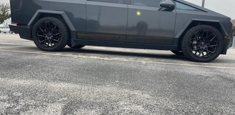 Tesla Cybertruck 2024