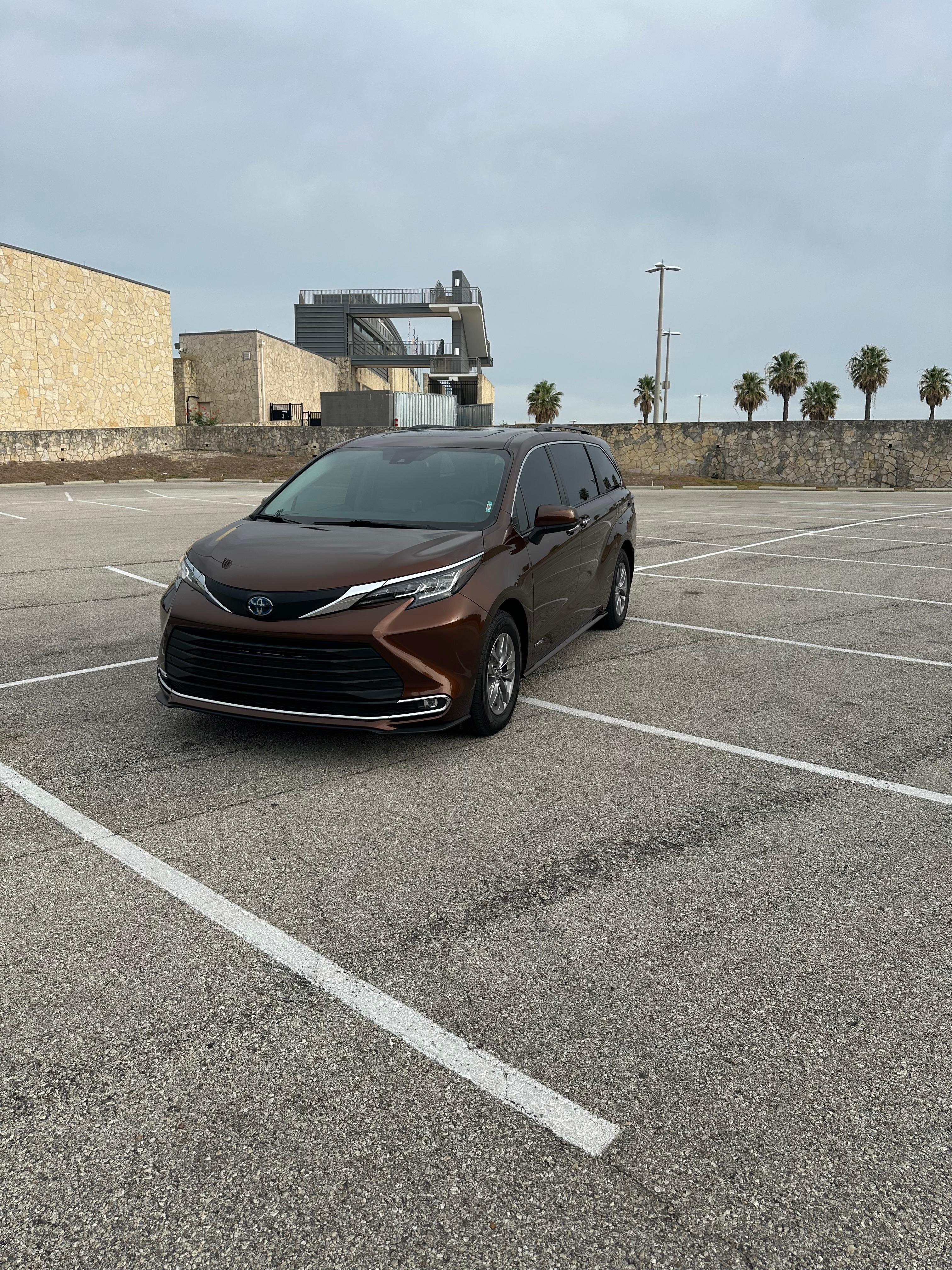 Toyota Sienna 2021 in San Antonio, TX