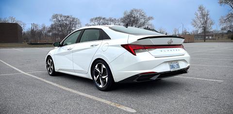 Hyundai Elantra 2023