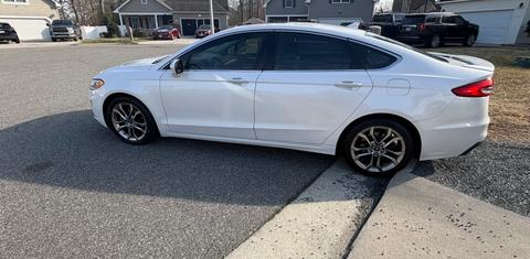 Ford Fusion Hybrid 2020