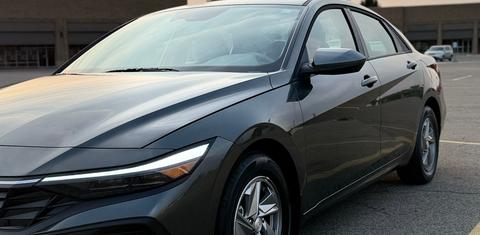 Hyundai Elantra 2025