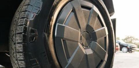 Tesla Cybertruck 2026